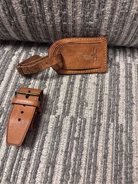 LV Brown Leather Luggage Tag and Belt Set